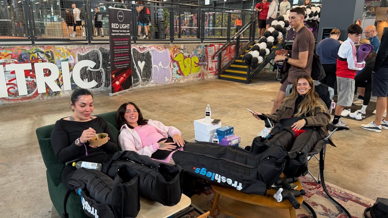 Players using Fresh Legs compression with R1SE Recovery on the Road at the Fit AF Festival in Club de Padel Sheffield