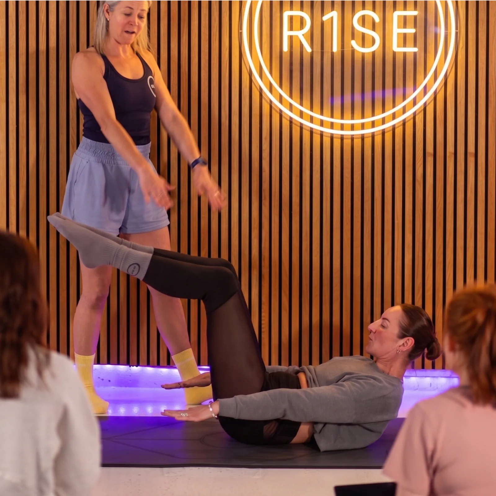 R1SE Mat Pilates